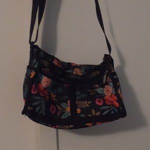 Le sportsac x rifle paper company every day bag